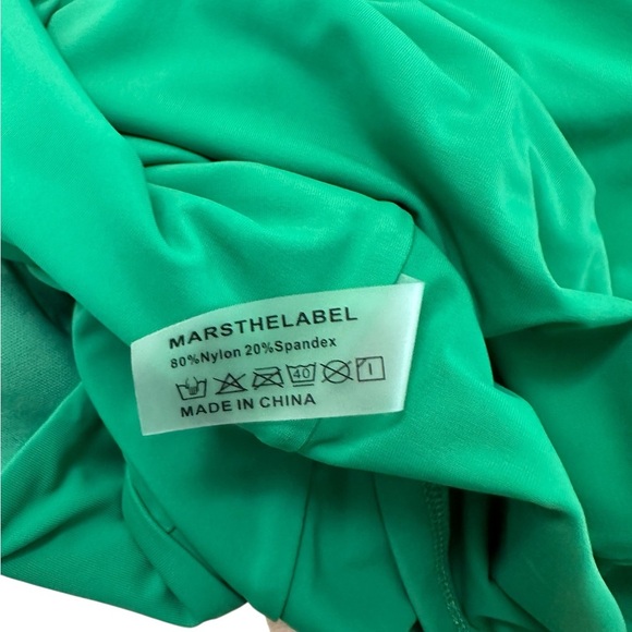 MARS THE LABEL The Twist Cup Mini Green Size UK 10 - Picture 13 of 17